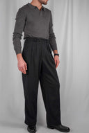 RELAXED FIT PLEATED TROUSERS